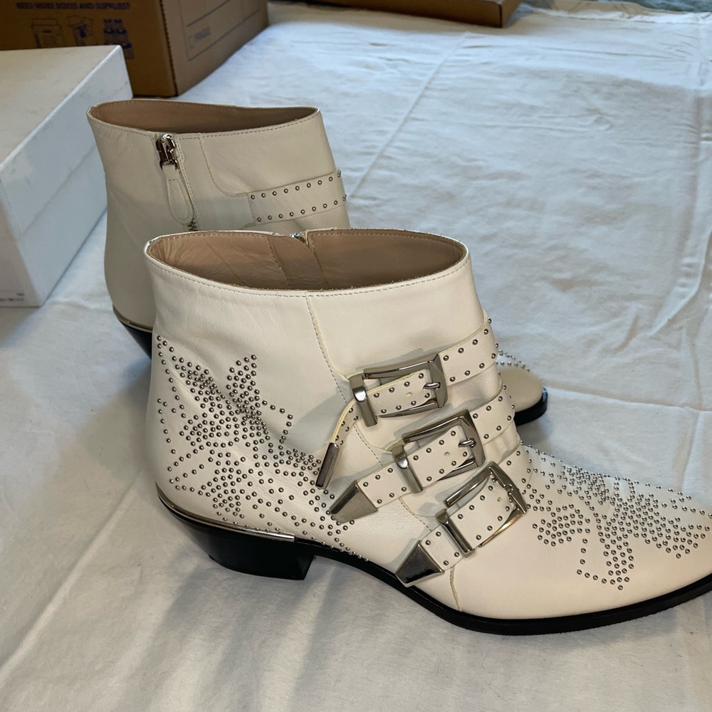 CHLOE Leather Susanna Boots
